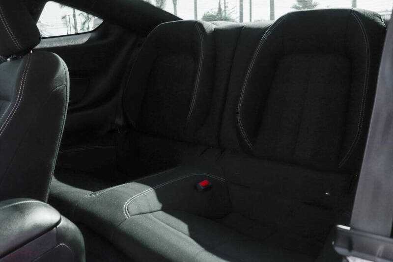 2021 Ford Mustang EcoBoost