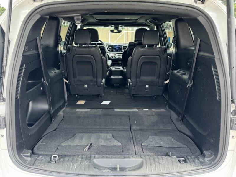 2018 Chrysler Pacifica Touring L Plus