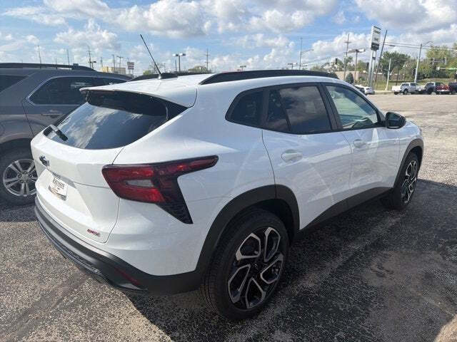 2025 Chevrolet Trax RS