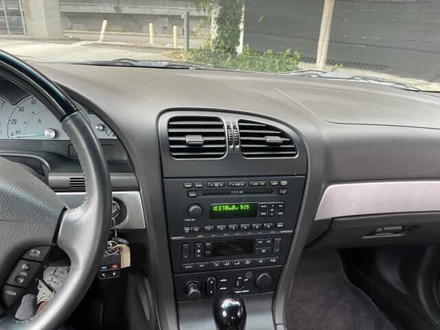 2002 Ford Thunderbird Deluxe