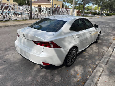 2016 Lexus IS 300