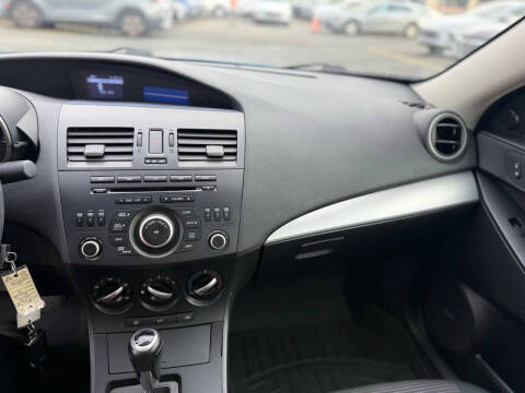 2012 Mazda MAZDA3 i Touring