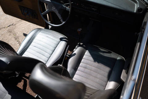 1977 Volkswagen Super Beetle