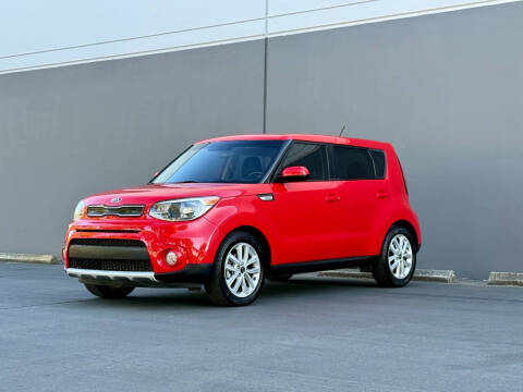 2019 Kia Soul +