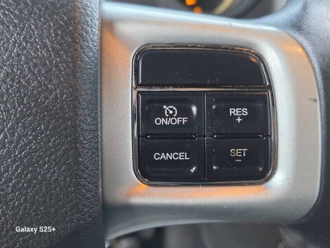 2011 Dodge Challenger SE