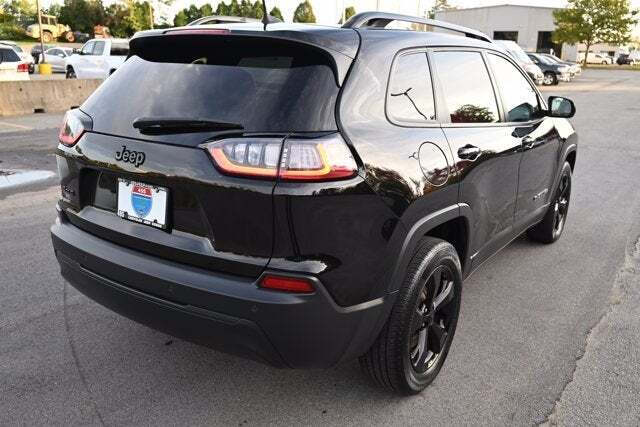 2019 Jeep Cherokee Altitude photo 5