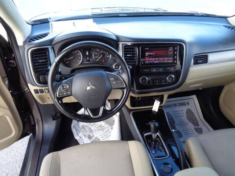 2017 Mitsubishi Outlander SE