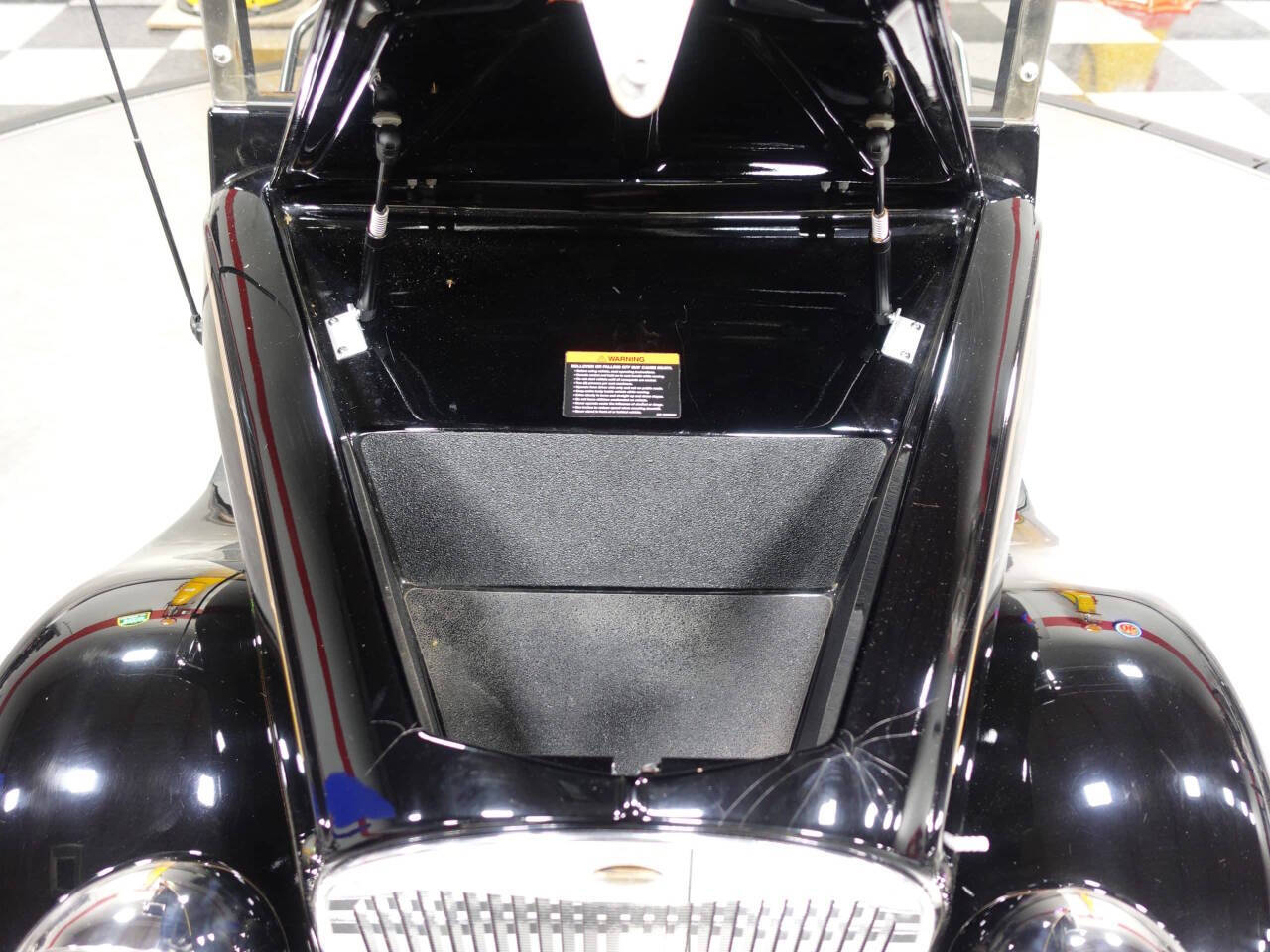 1932 Nash Replica 11