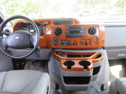 2010 Ford E-Series E-350 SD