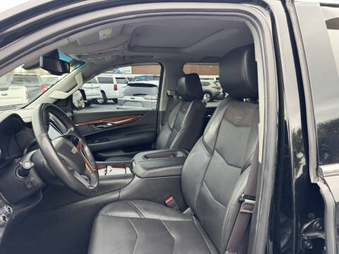 2016 Cadillac Escalade ESV Luxury Collection