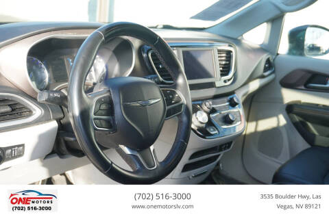 2018 Chrysler Pacifica Touring L