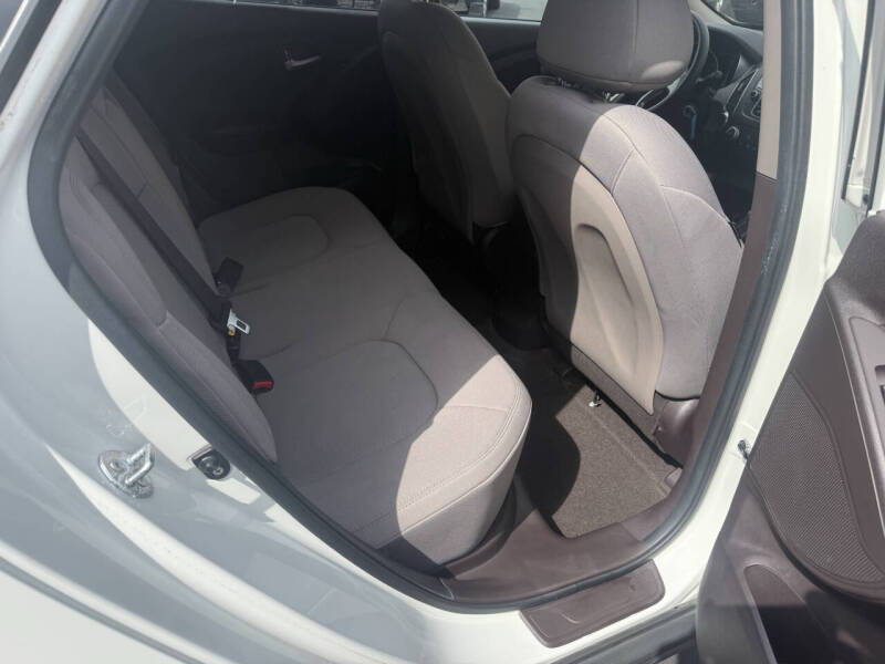 2012 Hyundai Tucson GL