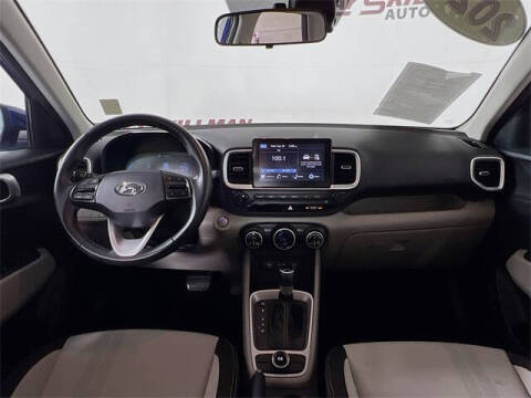 2024 Hyundai Venue SEL