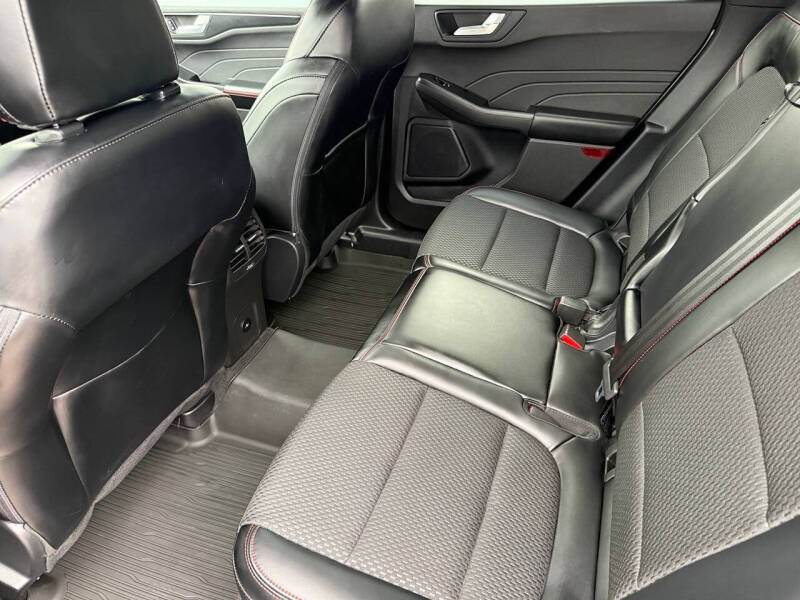 2024 Ford Escape ST-Line