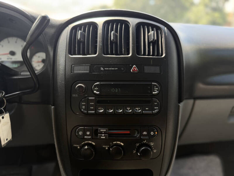 2006 Dodge Grand Caravan SE