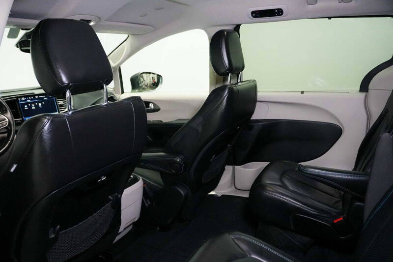 2021 Chrysler Pacifica Touring L