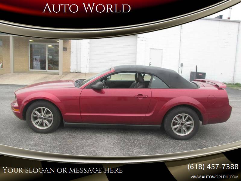 2005 Ford Mustang for sale at Auto World in Carbondale IL