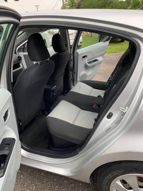 2014 Toyota Prius c Two