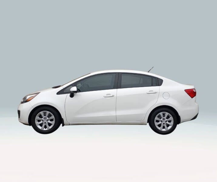 2013 Kia Rio LX photo 3