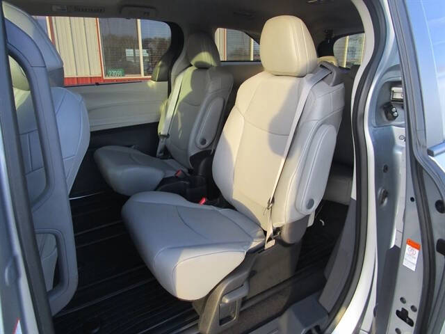 2023 Toyota Sienna XLE 7-Passenger