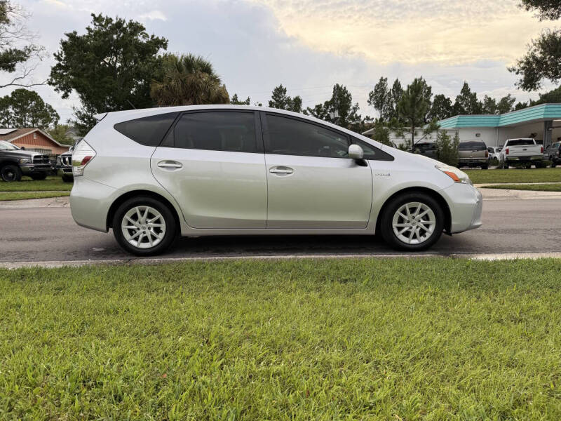 2012 Toyota Prius v Three