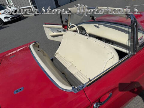 1957 Ford Thunderbird