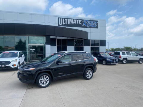 2015 Jeep Cherokee for sale at Ultimate Rides in Appleton WI