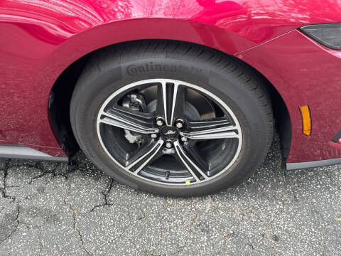 2025 Ford Mustang EcoBoost