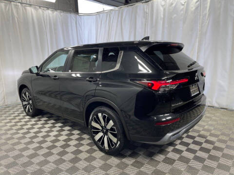 2025 Mitsubishi Outlander SE