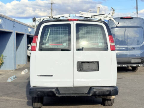 2018 Chevrolet Express 2500