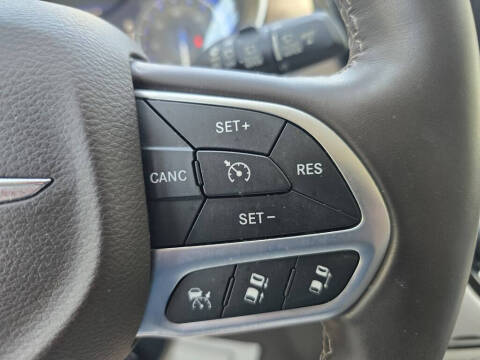 2017 Chrysler Pacifica Touring-L Plus