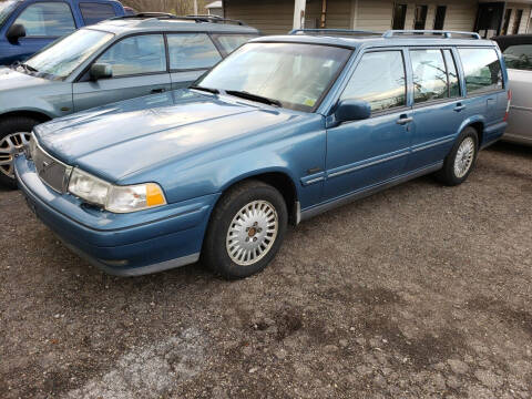 1997 Volvo 960 for sale at MEDINA WHOLESALE LLC in Wadsworth OH