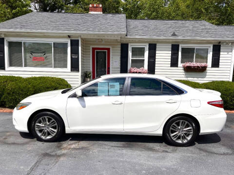 2016 Toyota Camry for sale at SIGNATURES AUTOMOTIVE GROUP LLC in Spartanburg SC