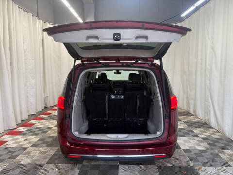 2019 Chrysler Pacifica Touring L