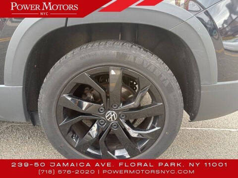 2023 Volkswagen Taos SE 4Motion