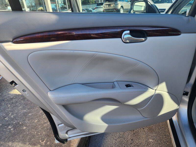 2011 Buick Lucerne CX