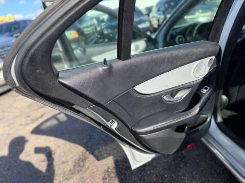 2015 Mercedes-Benz C-Class C 300