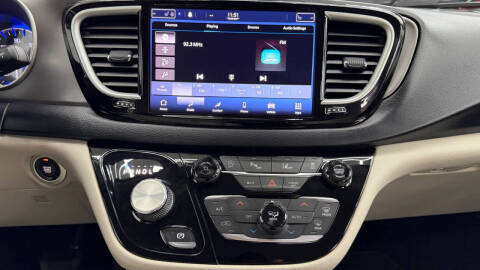 2021 Chrysler Pacifica Touring L