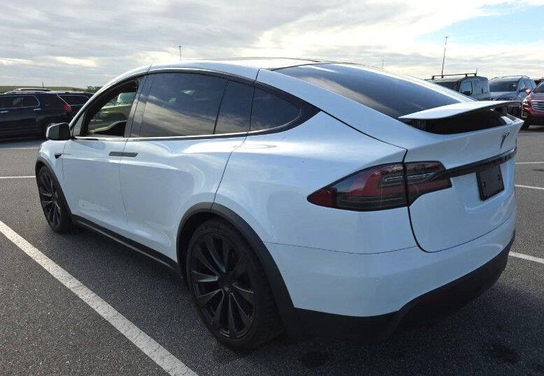 2022 Tesla Model X Plaid