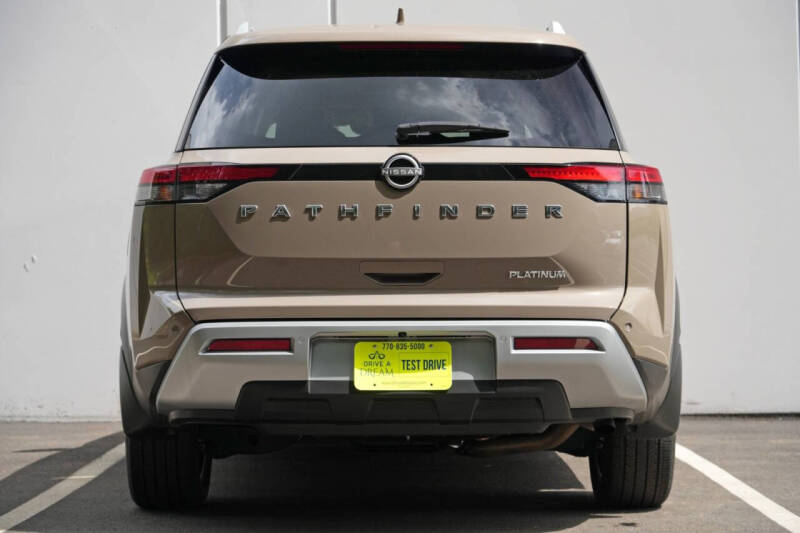 2024 Nissan Pathfinder Platinum