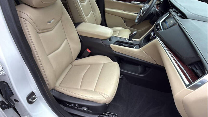 2018 Cadillac XT5 Luxury