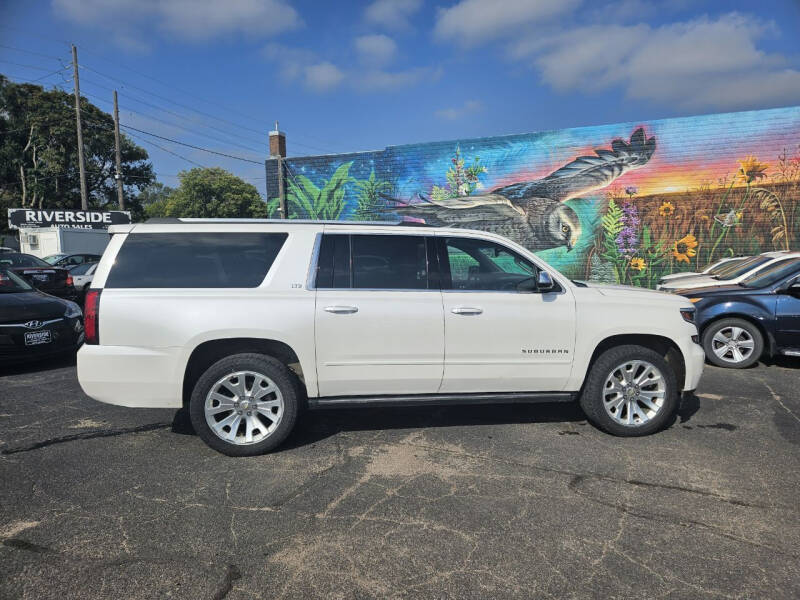2016 Chevrolet Suburban LTZ's photo