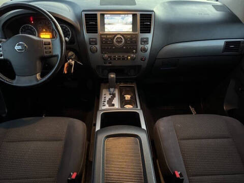 2011 Nissan Armada SV