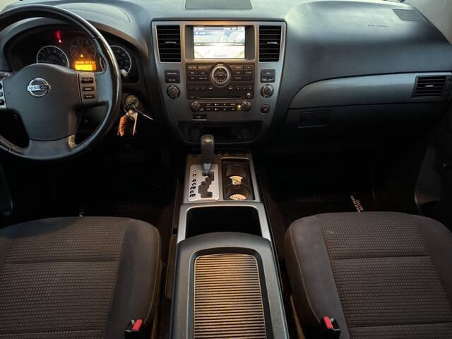 2011 Nissan Armada SV