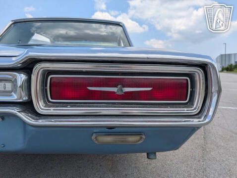1964 Ford Thunderbird