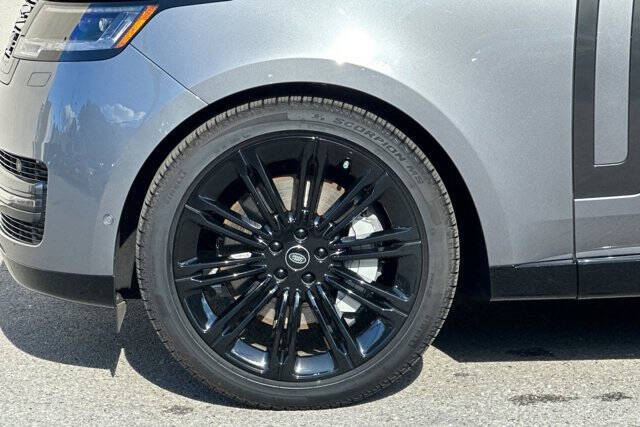 2025 Land Rover Range Rover P530 SE