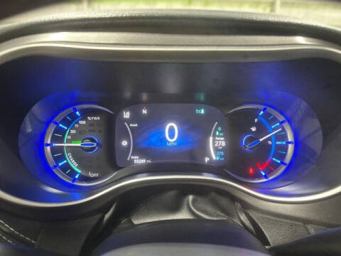 2024 Chrysler Pacifica Plug-In Hybrid Select