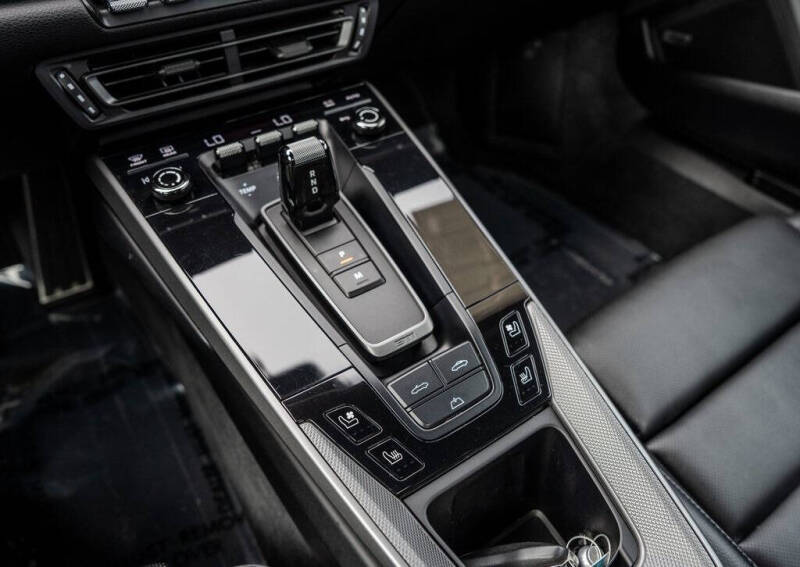 2024 Porsche 911 Carrera