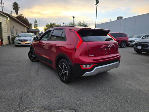 2023 Kia Niro EX