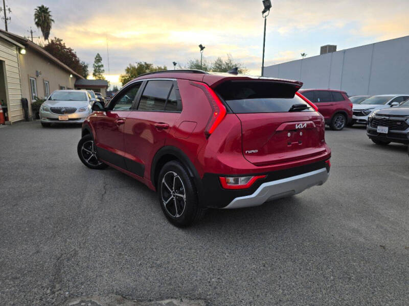 2023 Kia Niro EX